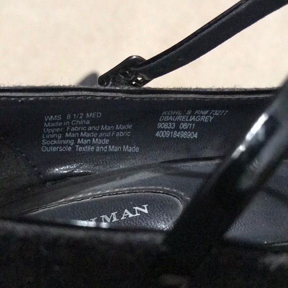 Dana Buchman pump with ankle strap. Size 8.5 - Picture 6 of 6